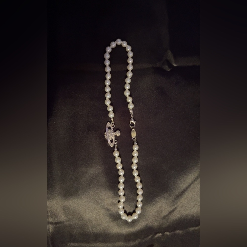 Pearl Saturn Silver Necklace